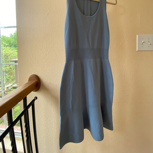 MICHAEL-KORS-FLARE-HEM-SLEEVELESS-TANK-DRESS - Picture 2 of 4